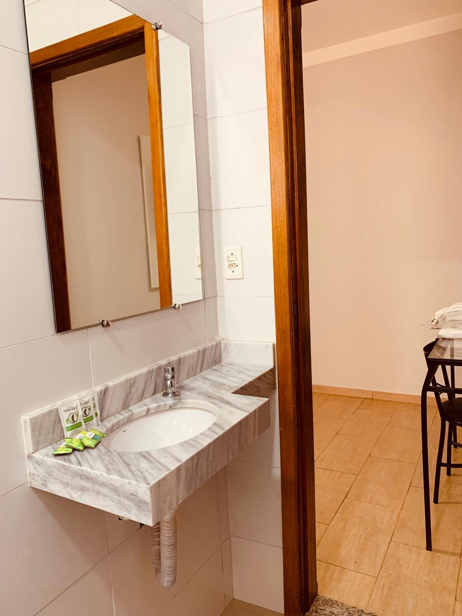Hotel Belvedere Araras - Facil Acesso Hospital Sao Leopoldo E Faculdades 객실 사진
